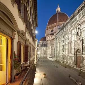 Aparthotel Granduomo Charming, Florenz