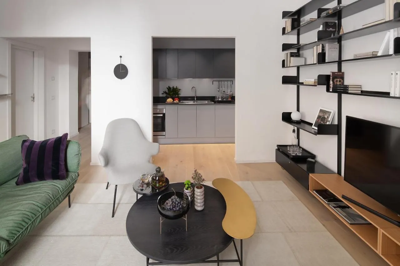 Domux Home Matteotti 56 Florens Italien