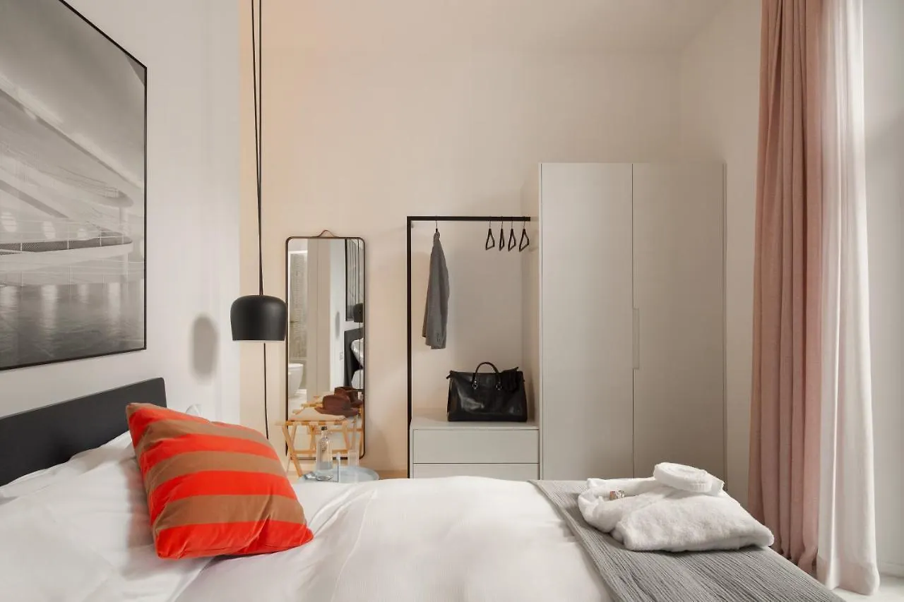 Domux Home Matteotti 56 Florence 0*,  Italy