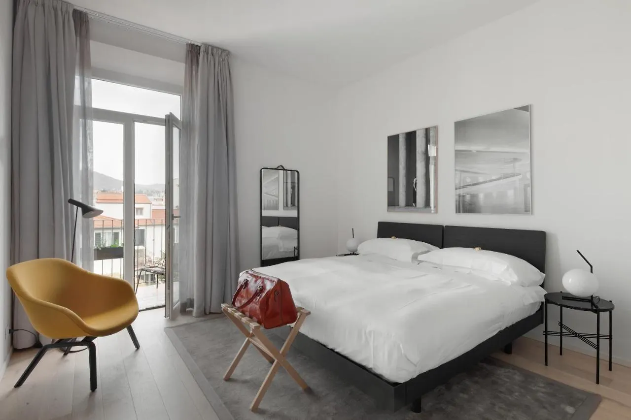 Domux Home Matteotti 56 Florence 0*,  Italy